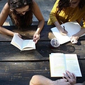 Czytelnicy, których możesz spotkać na studiach