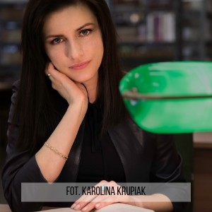 Wywiad z Alicją Sinicką, bestsellerową autorką serii „Oczy wilka”