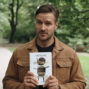 Jeden taki thriller i 1000 bibliotek w Polsce. „Kasztanowy ludzik” wchodzi na ulice i do księgarń!