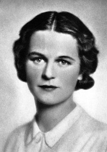 Maša Haľamová