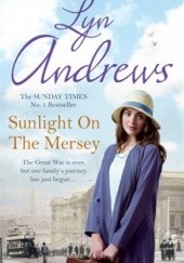 Okładka książki Sunlight on the Mersey Lynda M Andrews