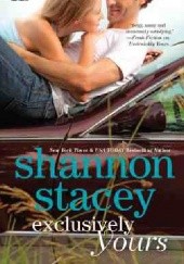 Okładka książki Exclusively Yours Shannon Stacey