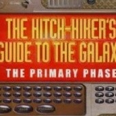 Okładka książki The Hitchhiker's Guide to the Galaxy: The Primary Phase Douglas Adams