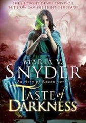 Okładka książki Taste of Darkness Maria V. Snyder