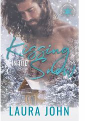 Okładka książki Kissing in the Snow Laura John