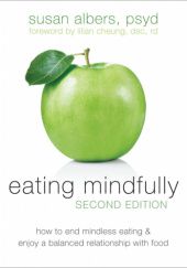 Okładka książki Eating Mindfully Susan Albers