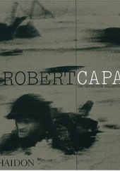 Okładka książki The Definitive Collection Robert Capa