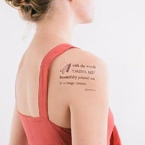 Alicja w krainie tatuaży. Powstaje książka na ciałach ponad 5000 osób.