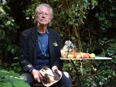  Wokół Nobla dla Petera Handkego