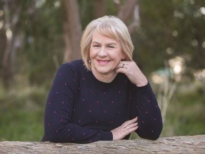  Spełniona obietnica złożona więźniowi z Auschwitz. Wywiad z Heather Morris, autorką „Podróży Cilki”