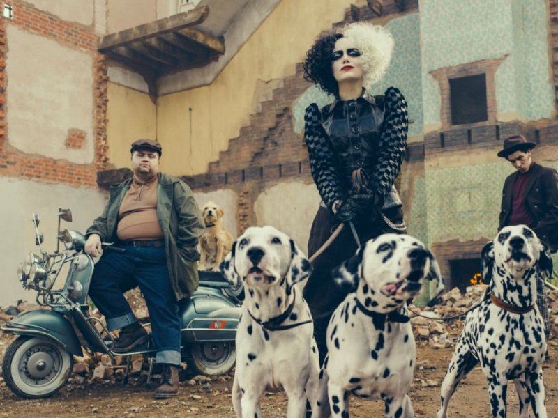 Emma Stone jako Cruella de Mon w najnowszej adaptacji „101 Dalmatyńczyków”