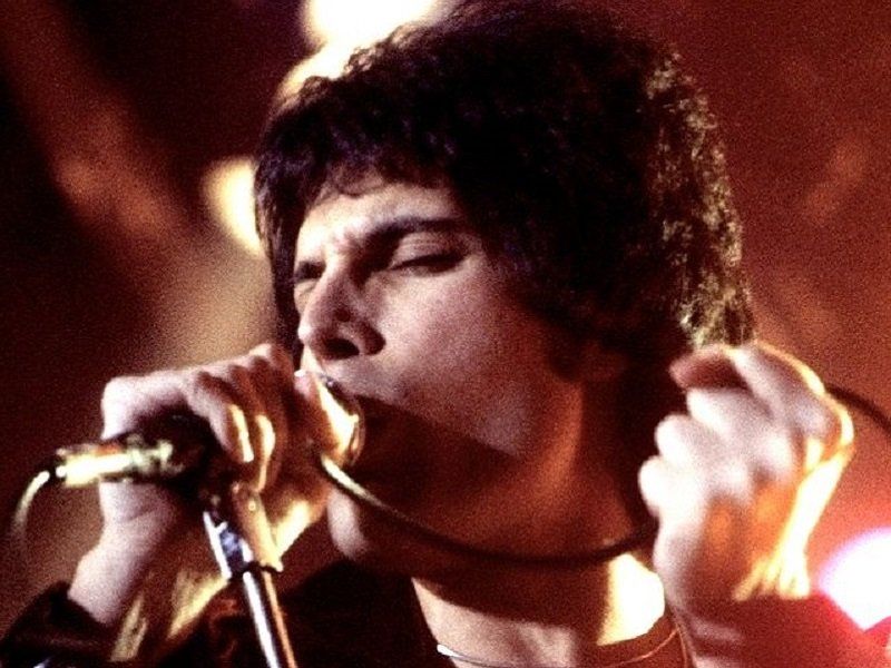 Freddie Mercury - najciekawsze książki o życiu legendarnego artysty
