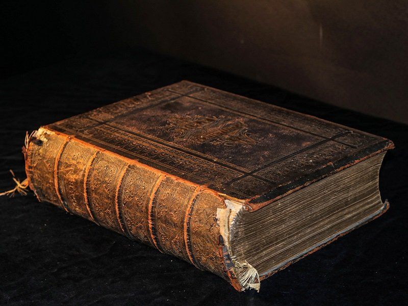 Książki z XVI wieku sprzedały się na aukcji za 365 000 funtów