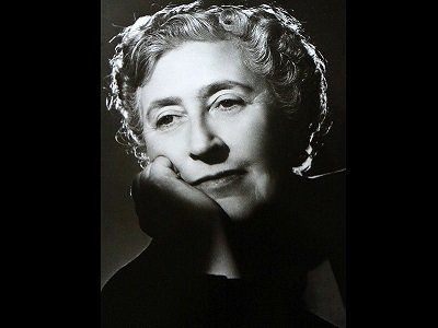 Agatha Christie – miłośniczka łamigłówek, psów i Wagnera. Jak dobrze znacie tę pisarkę?