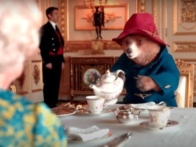  Miś Paddington złożył życzenia królowej Elżbiecie