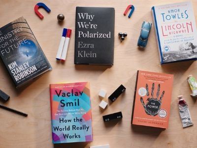  Bill Gates poleca książki na lato: oto 5 jego propozycji