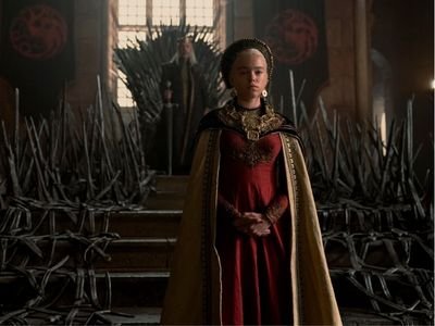  „Ród smoka” nagrodzony Złotym Globem 2023. Poznaj innych „książkowych” laureatów