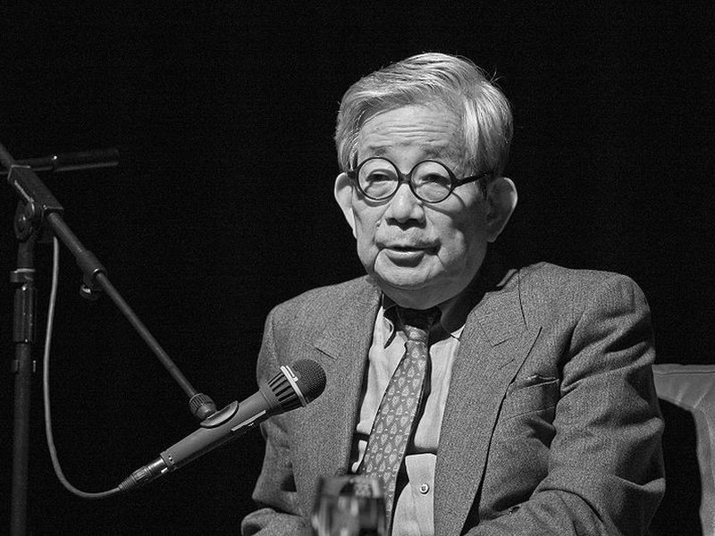 Nie żyje laureat literackiego Nobla Kenzaburō Ōe