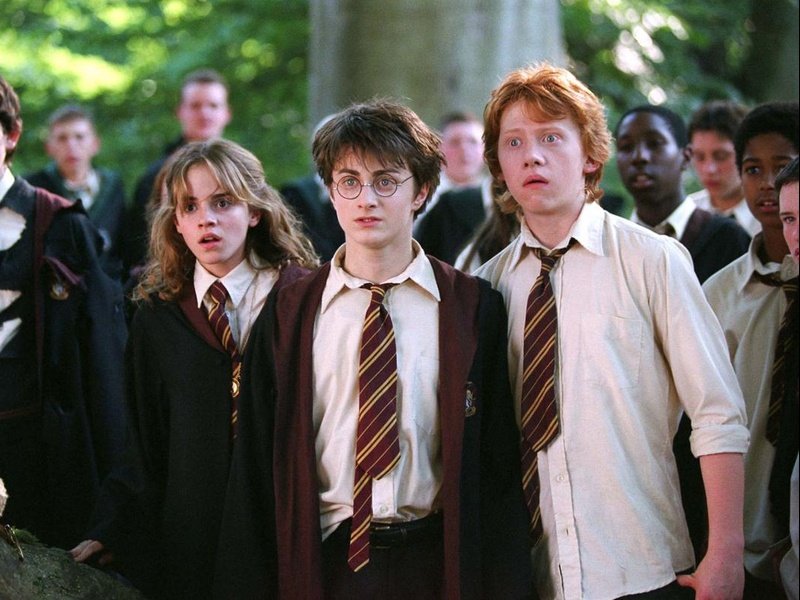 Harry Potter is back as a series.  Warner Bros.  About to sign a contract with Rowling