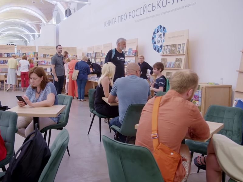 Literatura jako bufor oddzielający od wojny. Obejrzyj film z targów książki w Kijowie