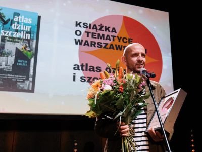 Zadaj pytanie Michałowi Książkowi i wygraj jego „Atlas dziur i szczelin“!