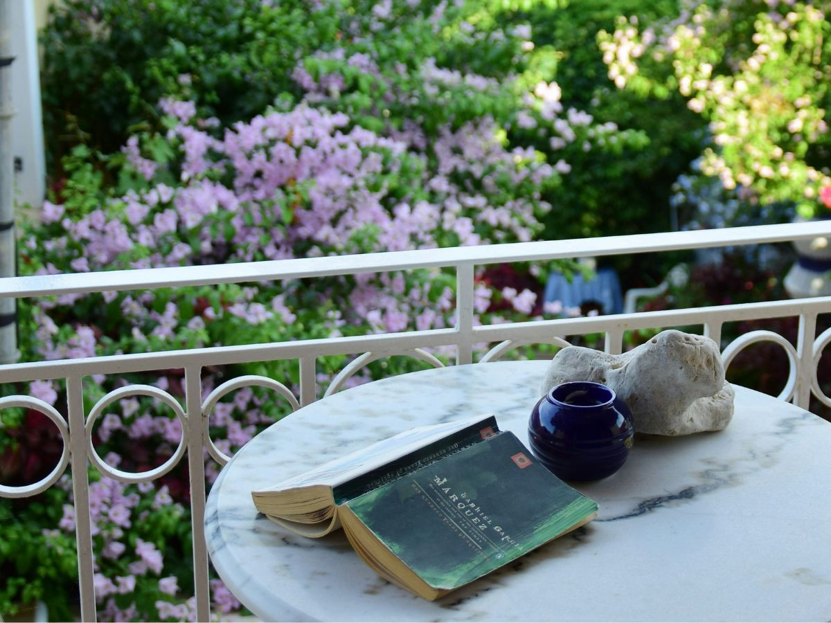 Czytanie na świeżym powietrzu: praktykujecie? Za i przeciw