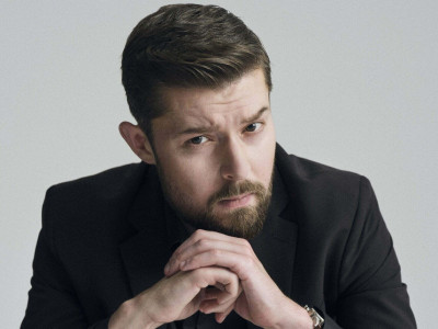 Wyniki wyborów. Remigiusz Mróz zaskakuje czytelników nowym pomysłem na książkę